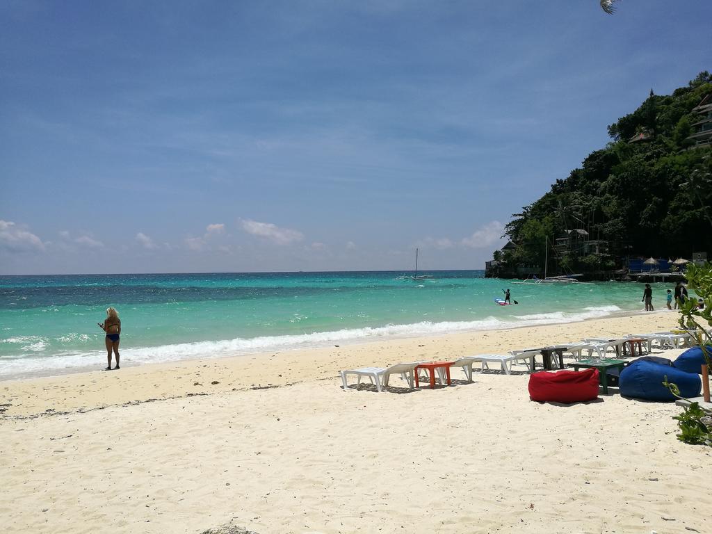 Koko'S Place Diniwid Balabag  Exteriör bild